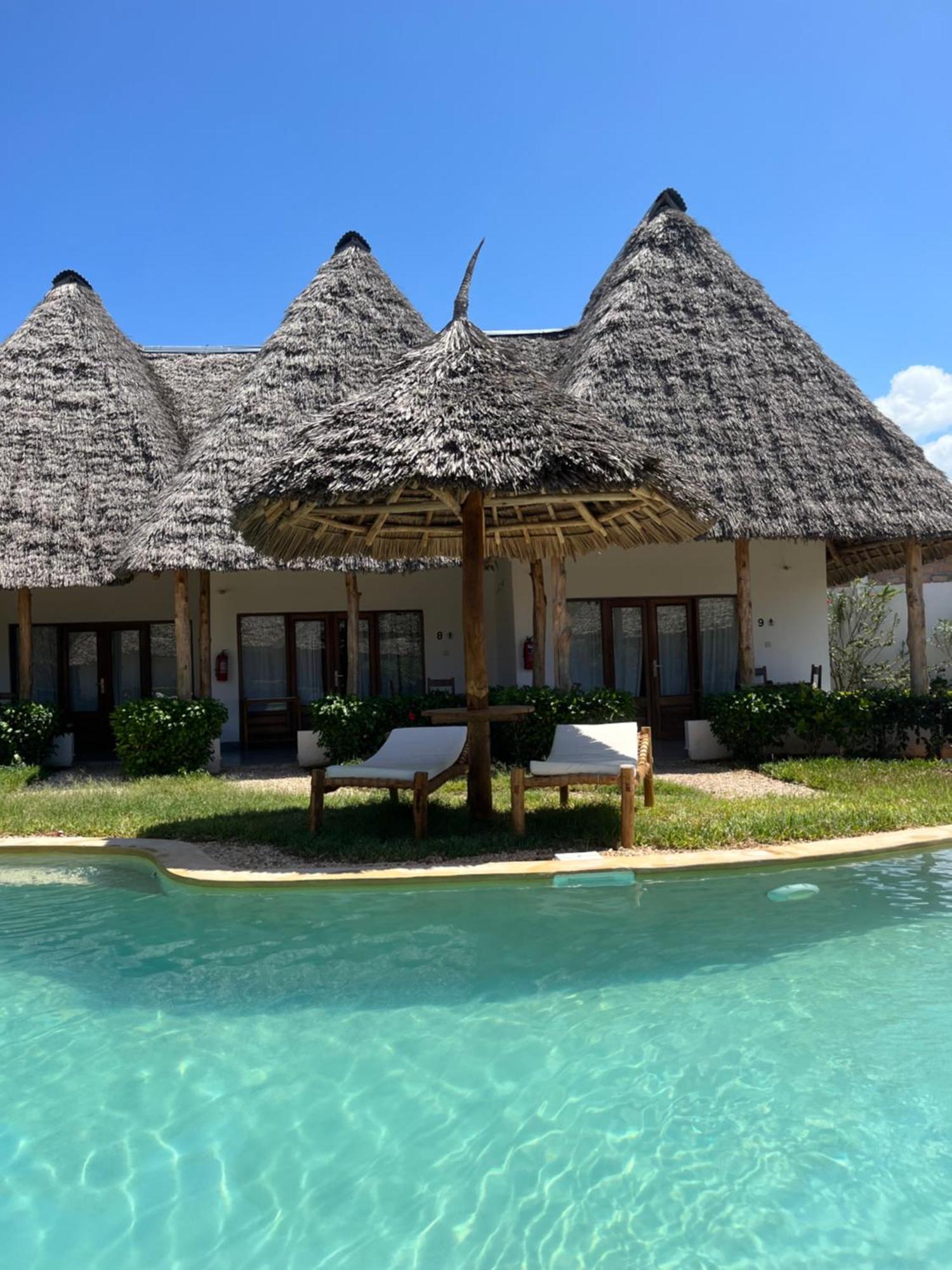 Miti Beach Bungalows 南威 外观 照片
